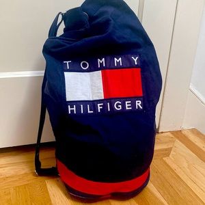 Tommy Hilfiger sports bag